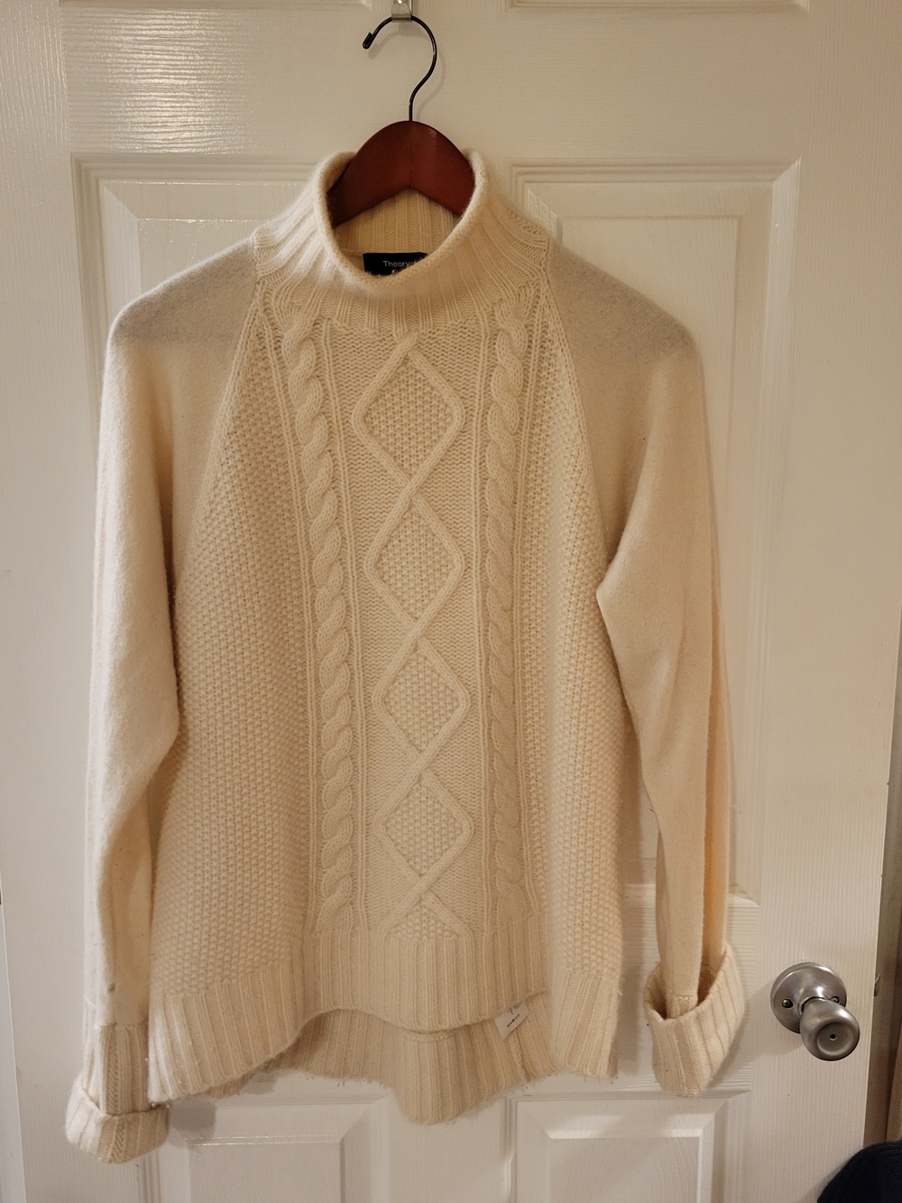 Theiry Fisherman Cable Knit Sweater Mick Neck Cream